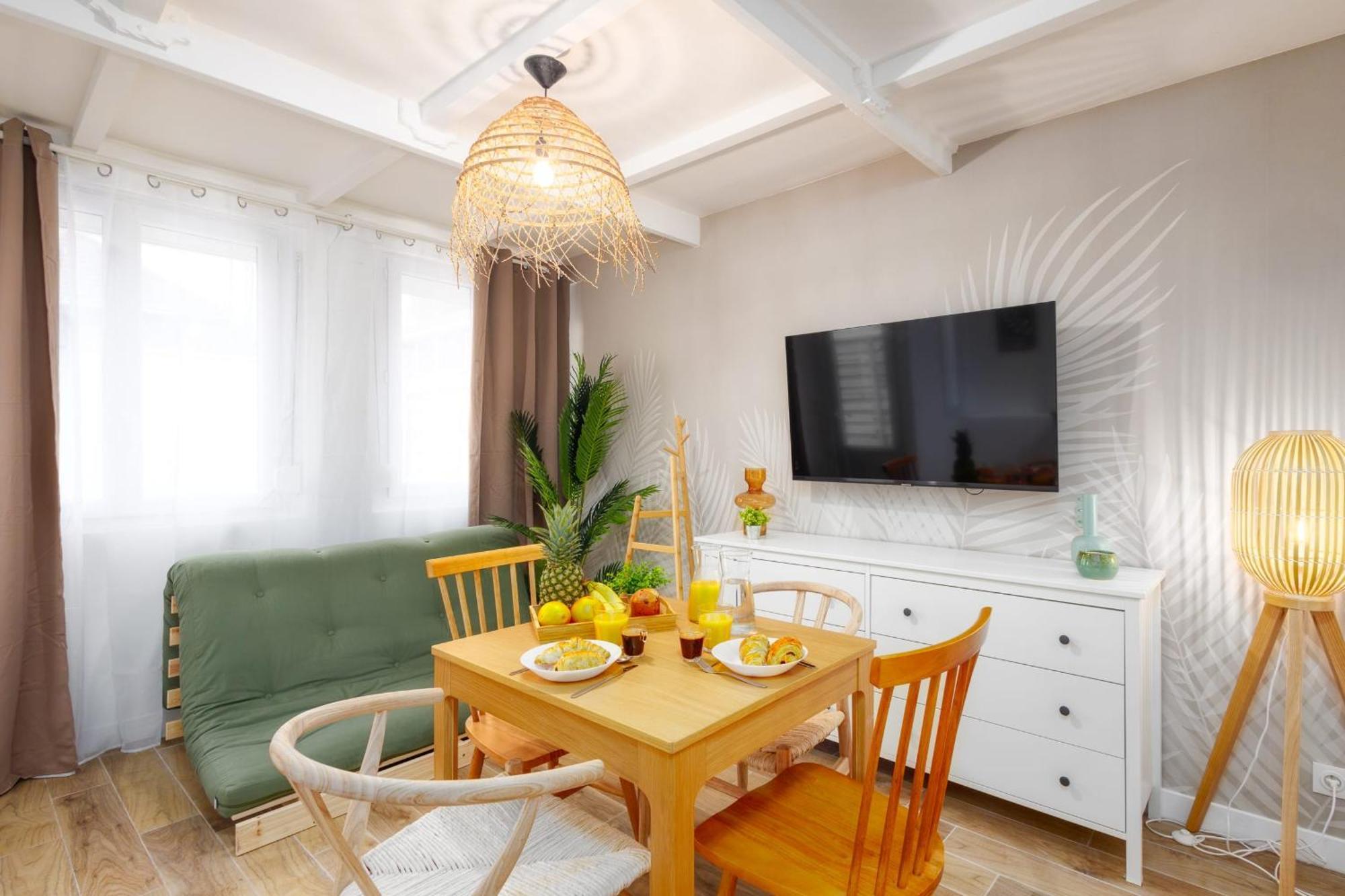 Joyful Tiny House Seaside Villa Кабур Екстериор снимка