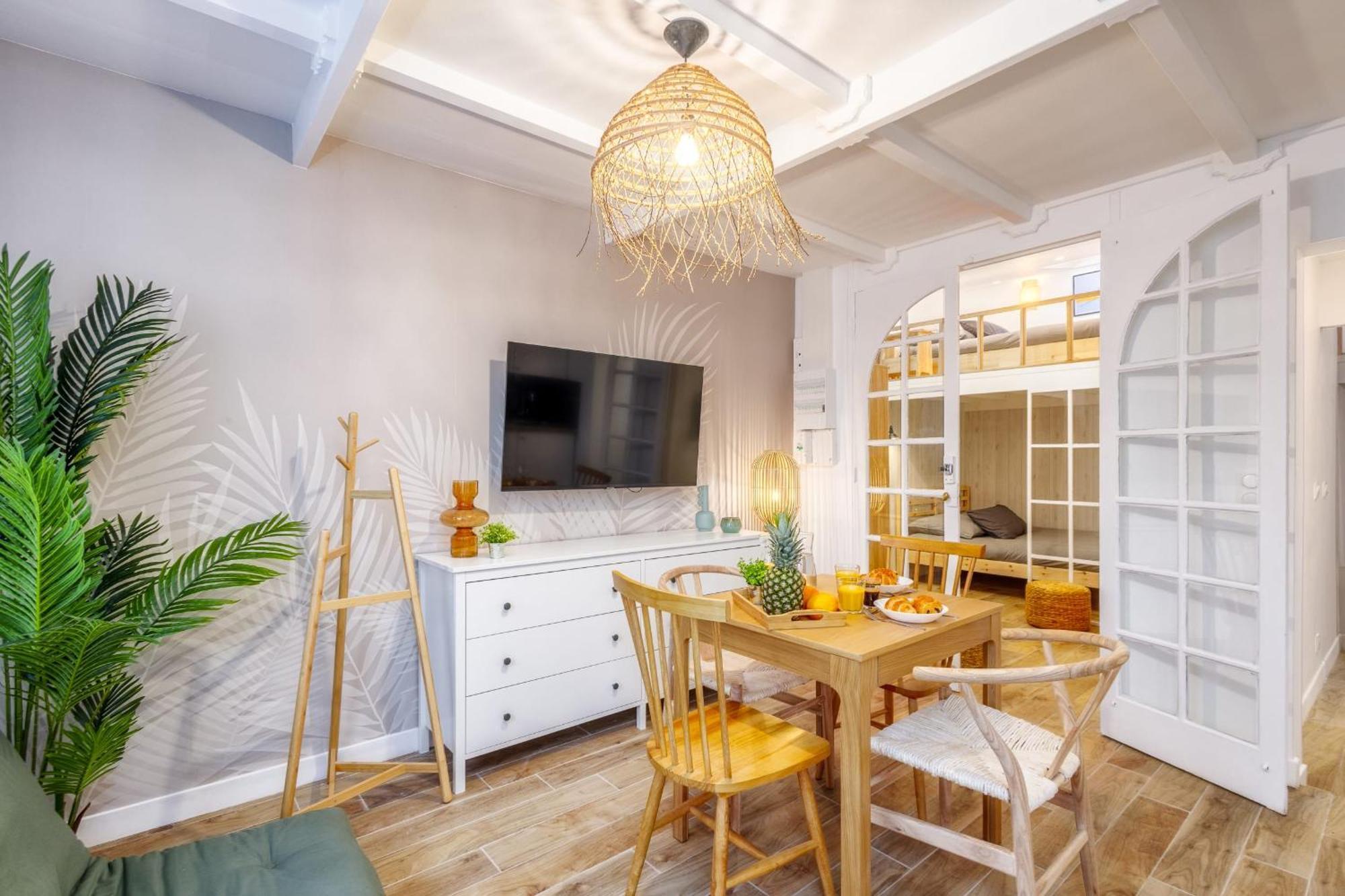 Joyful Tiny House Seaside Villa Кабур Екстериор снимка