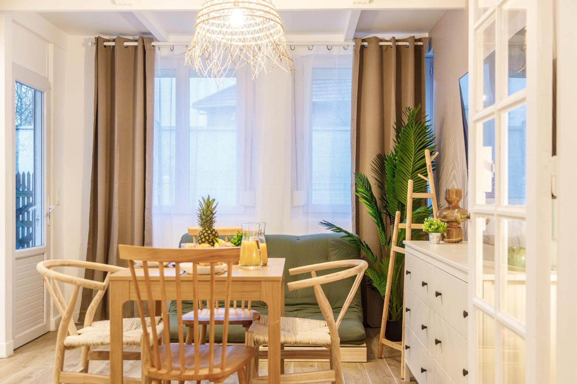 Joyful Tiny House Seaside Villa Кабур Екстериор снимка